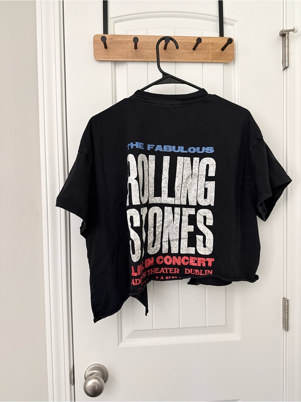 Black Rolling Stones Graphic Cropped Tee
